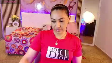 Snapshot of ivyshine7 chatting on 06/16/26, 07:38 ivyshine7 online show from 06/16/26, 07:38