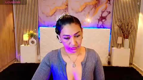 Snapshot of ivyshine7 chatting on 06/22/26, 07:00 ivyshine7 online show from 06/22/26, 07:00