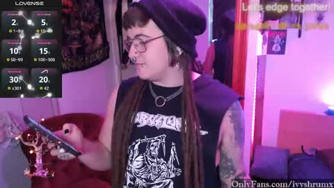 Ivy ShrumX online show from 10/09/25, 01:14