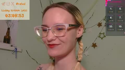 Snapshot of ixsi chatting on 06/13/26, 01:25 Nina online show from 06/13/26, 01:25