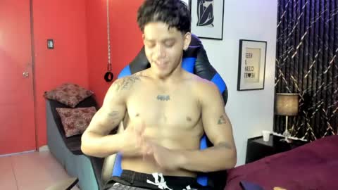 Snapshot of izaak_taylor7 chatting on 04/24/26, 12:40 izaack online show from 04/24/26, 12:40