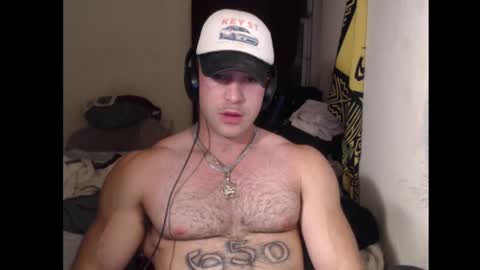 Snapshot of izak144 chatting on 12/12/24, 05:31 izak144 online show from 12/12/24, 05:31