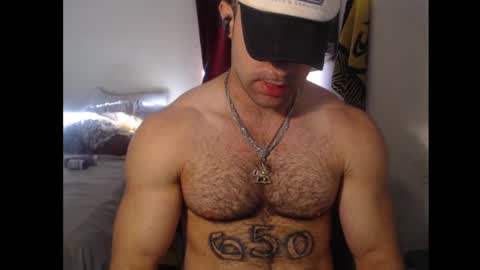 Snapshot of izak144 chatting on 01/11/25, 06:54 izak144 online show from 01/11/25, 06:54