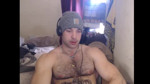 Snapshot of izak144 chatting on 02/10/25, 10:19 izak144 online show from 02/10/25, 10:19