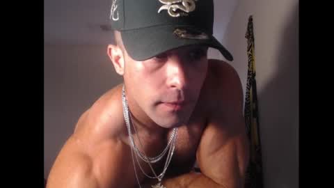 Snapshot of izak144 chatting on 10/03/25, 04:26 izak144 online show from 10/03/25, 04:26