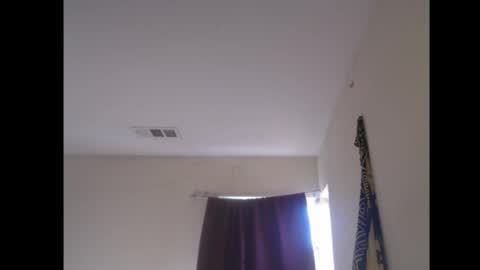 Snapshot of izak144 chatting on 01/08/26, 06:43 izak144 online show from 01/08/26, 06:43