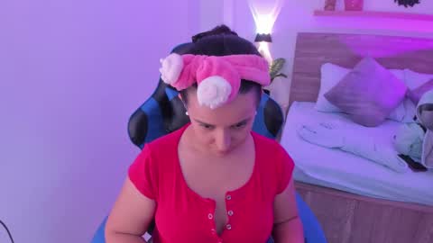 Iza online show from 09/24/25, 02:26