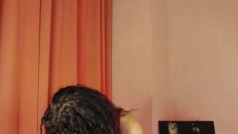 IZIE CARTER online show from 11/28/25, 10:56