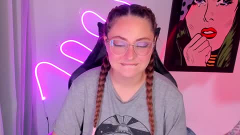 hot izys online show from 03/09/25, 10:19