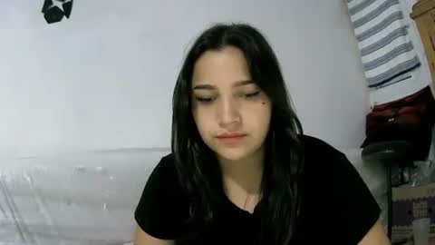 Snapshot of izzy_32 chatting on 02/08/26, 01:14 izzy_32 online show from 02/08/26, 01:14