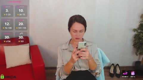 Queen of nylon  Victoria online show from 09/15/25, 05:18