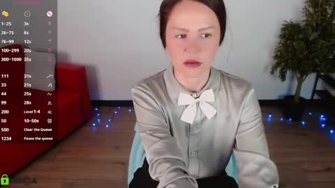 Queen of nylon  Victoria online show from 05/23/26, 05:23