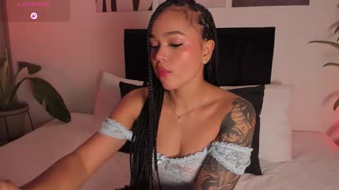 Izzy vega  online show from 02/06/26, 12:15