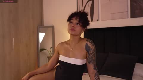 Izzy vega  online show from 03/18/26, 01:53