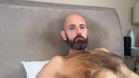 izzysboytoy1 online show from 12/22/25, 10:23