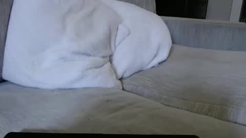 Snapshot of j335129 chatting on 12/01/25, 06:13 James online show from 12/01/25, 06:13