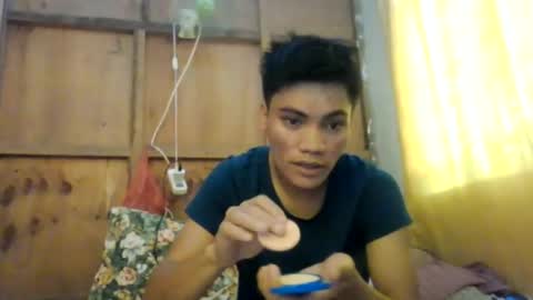 Snapshot of j573761 chatting on 06/16/26, 02:36 j573761 online show from 06/16/26, 02:36