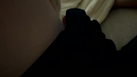 Snapshot of j789123 chatting on 11/29/25, 01:41 j789123 online show from 11/29/25, 01:41