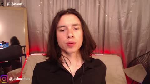 Hey im Jaxxxon check my info     online show from 05/19/26, 12:33