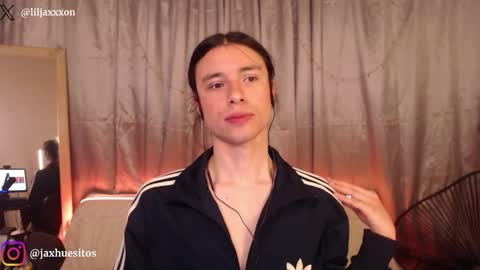 Hey im Jaxxxon check my info     online show from 06/06/26, 12:10