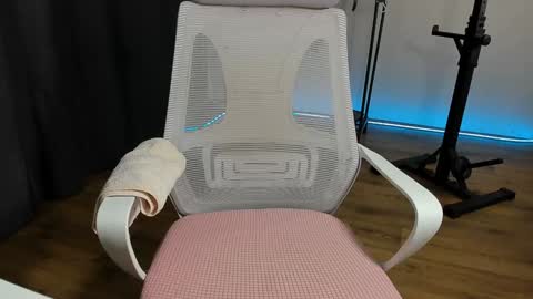 Danny online show from 12/29/24, 01:06