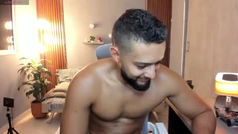 Snapshot of j_calix chatting on 05/26/26, 12:39 Calix Independient model Insta and twt Calixsnake online show from 05/26/26, 12:39