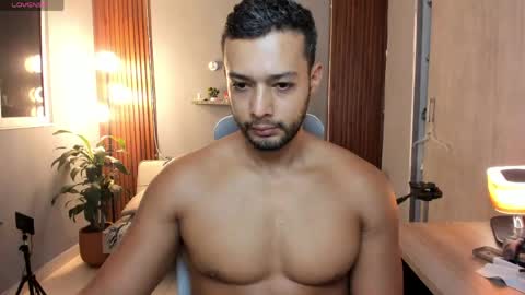 Snapshot of j_calix chatting on 06/07/26, 10:35 Calix Independient model Insta and twt Calixsnake online show from 06/07/26, 10:35