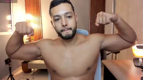 Snapshot of j_calix chatting on 06/09/26, 08:20 Calix Independient model Insta and twt Calixsnake online show from 06/09/26, 08:20