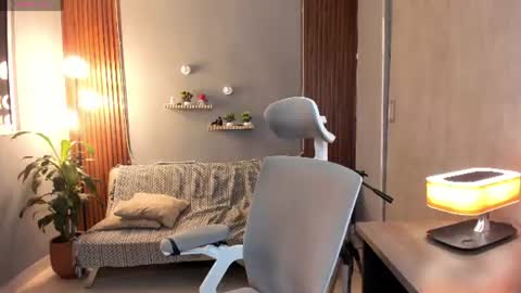 Calix  Independient model Insta and twt Calixsnake online show from 08/03/26, 11:08
