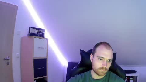 here4y online show from 12/31/24, 01:19