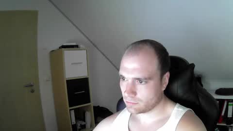 here4y online show from 10/21/25, 08:59