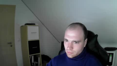 here4y online show from 11/18/25, 10:09