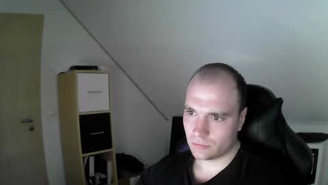 here4y online show from 11/21/25, 09:19