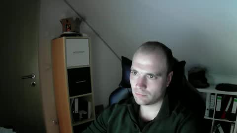 here4y online show from 12/14/25, 02:11