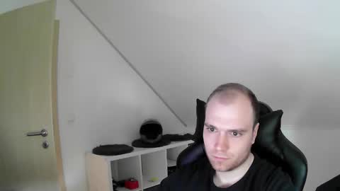 here4y online show from 02/22/26, 10:25