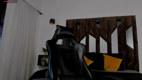J King online show from 04/30/26, 09:19