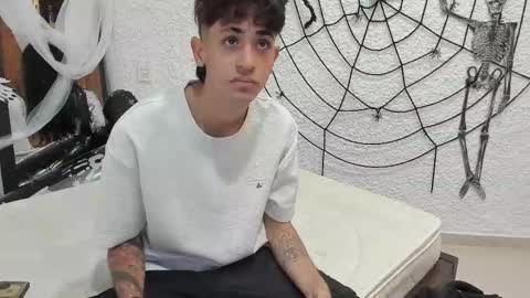 j_martony online show from 10/15/25, 11:32