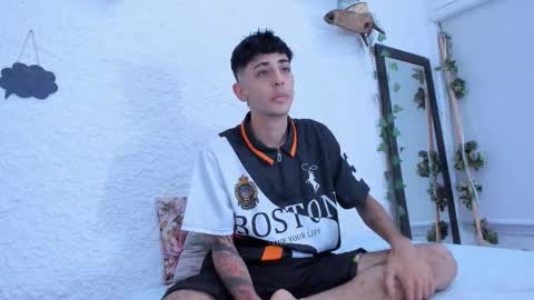 j_martony online show from 12/18/25, 04:51