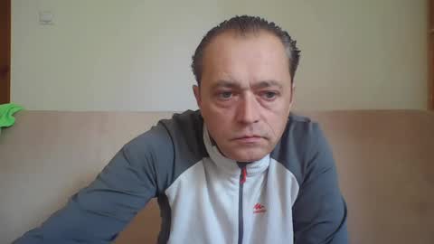 Tomek online show from 10/29/25, 11:34