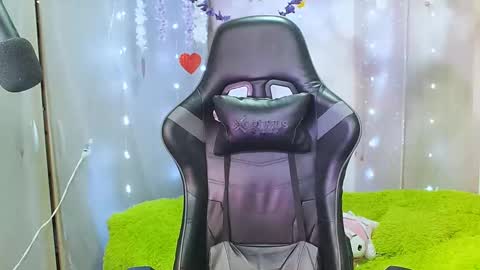 Snapshot of jaadee18 chatting on 02/26/25, 11:48 jade 18 online show from 02/26/25, 11:48