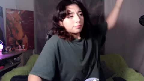 Snapshot of jaadee18 chatting on 09/12/25, 05:07 jade 18 online show from 09/12/25, 05:07