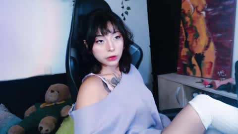 jade 18  online show from 06/02/26, 04:36