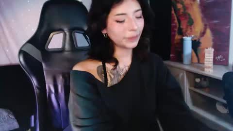 jade 18  online show from 07/15/26, 02:17