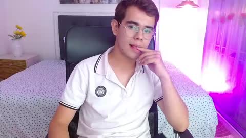 Snapshot of jack__thomas chatting on 06/09/26, 03:23 JACK TOMAS online show from 06/09/26, 03:23