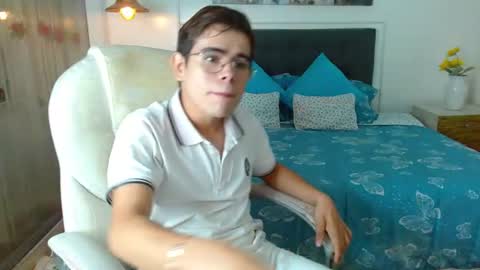 Snapshot of jack__thomas chatting on 06/17/26, 01:45 JACK TOMAS online show from 06/17/26, 01:45