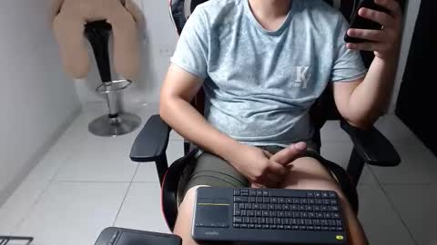 Snapshot of jack_boy_cum chatting on 10/15/25, 11:27 Jack online show from 10/15/25, 11:27