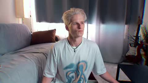 Snapshot of jack_frozt chatting on 07/17/26, 02:02 brestonsweet online show from 07/17/26, 02:02