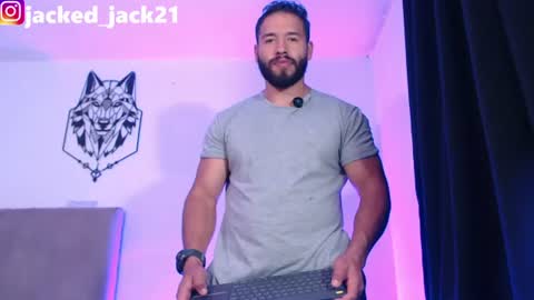 Snapshot of jack_master_muscle chatting on 07/08/26, 10:47 jack and leah online show from 07/08/26, 10:47