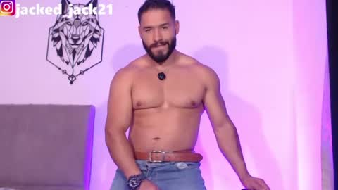 Snapshot of jack_master_muscle chatting on 07/10/26, 11:40 jack and leah online show from 07/10/26, 11:40