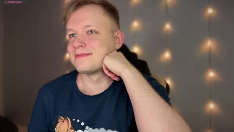 Snapshot of jack_only__ chatting on 03/12/25, 11:22 Anton online show from 03/12/25, 11:22